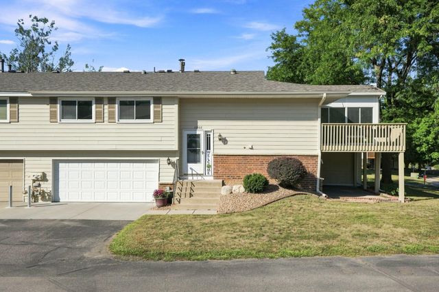 10422 Decatur Avenue S, Bloomington, MN 55438