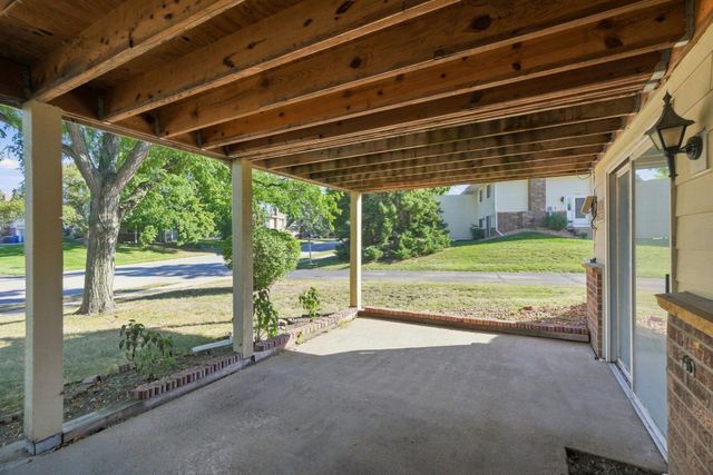 10422 Decatur Avenue S, Bloomington, MN 55438