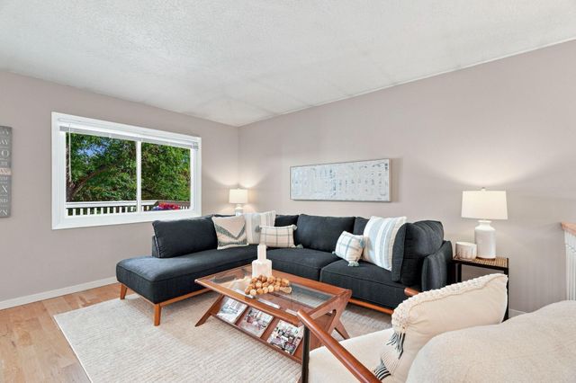 10422 Decatur Avenue S, Bloomington, MN 55438