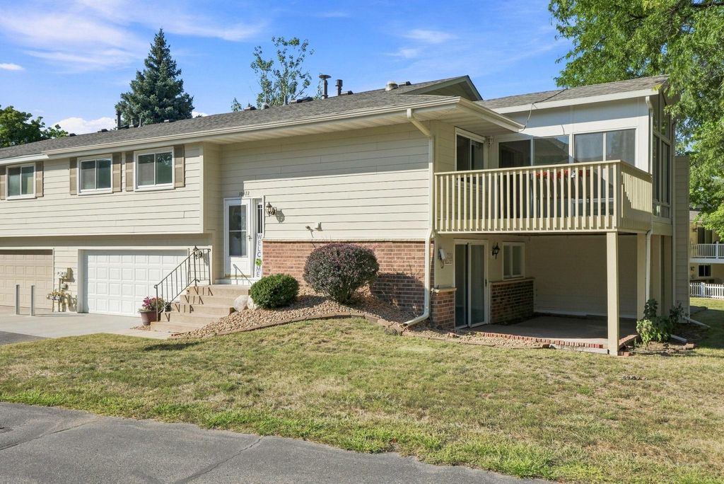 10422 Decatur Avenue S, Bloomington, MN 55438 — photo 3