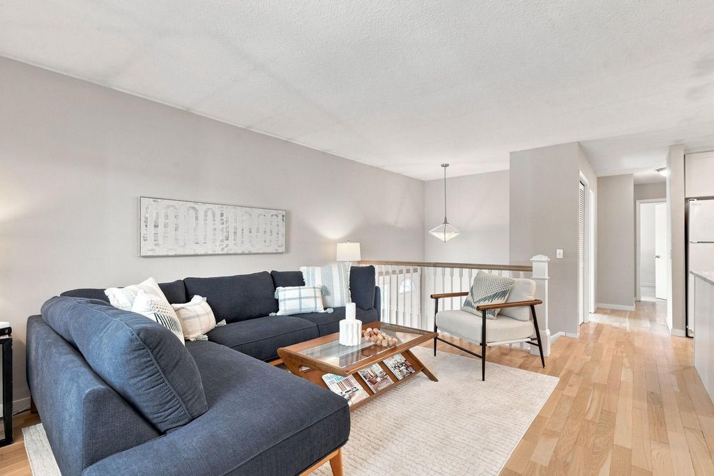 10422 Decatur Avenue S, Bloomington, MN 55438 — photo 5