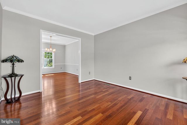 6 MONARCH CT, Stafford, VA 22554