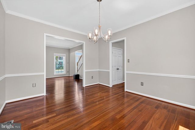 6 MONARCH CT, Stafford, VA 22554