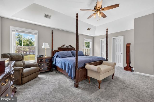 6 MONARCH CT, Stafford, VA 22554