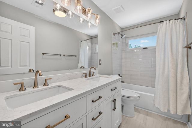 6 MONARCH CT, Stafford, VA 22554