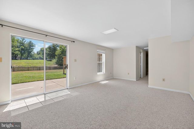 6 MONARCH CT, Stafford, VA 22554