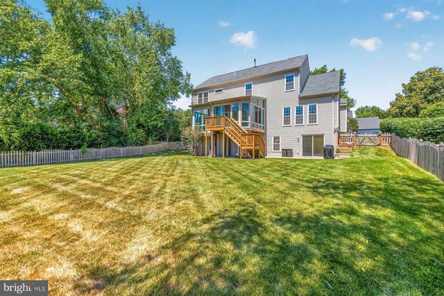 6 MONARCH CT, Stafford, VA 22554