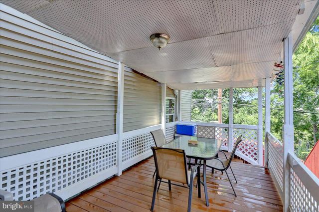 1110 N FRONT ST, Reading, PA 19601