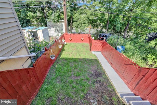 1110 N FRONT ST, Reading, PA 19601