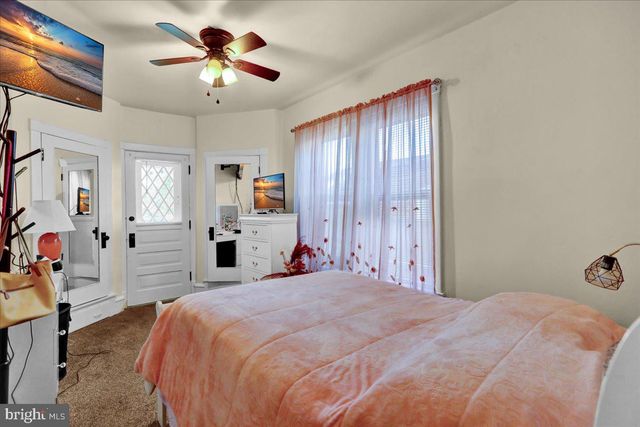 1110 N FRONT ST, Reading, PA 19601