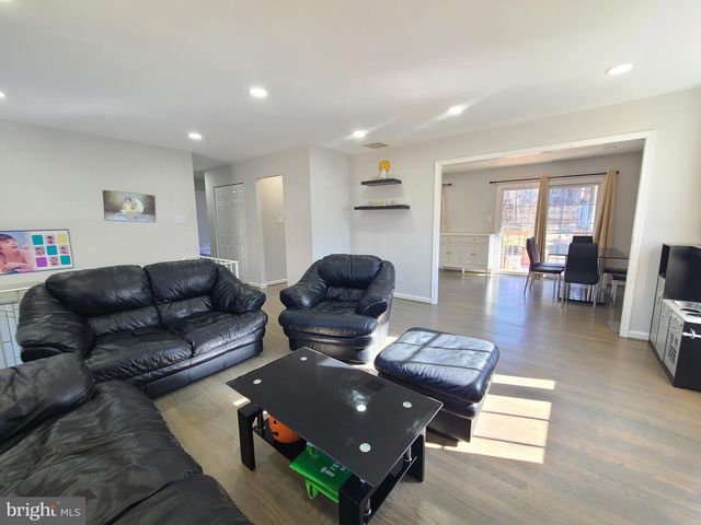 12513 COLBY DR, Woodbridge, VA 22192