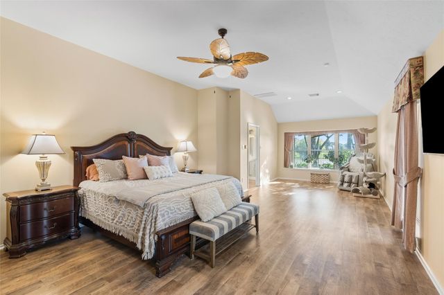 2876 Morning Pond Lane, Dickinson, TX 77539