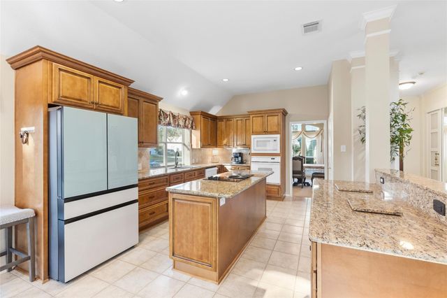 2876 Morning Pond Lane, Dickinson, TX 77539