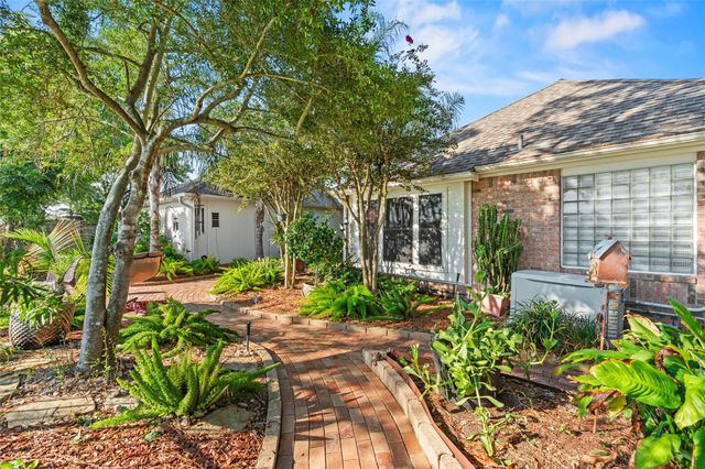 2876 Morning Pond Lane, Dickinson, TX 77539