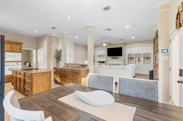 2876 Morning Pond Lane, Dickinson, TX 77539