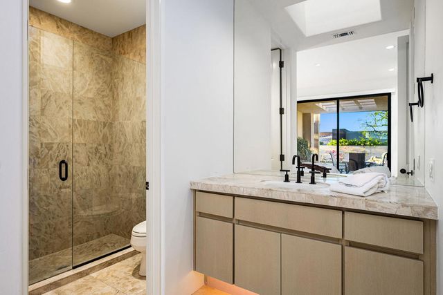 137 Metate Place, Palm Desert, CA 92260