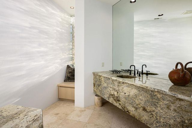 137 Metate Place, Palm Desert, CA 92260