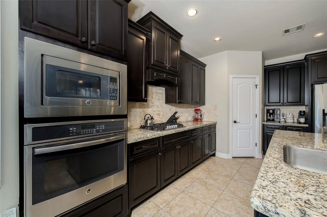 4405 Toddington Lane, College Station, TX 77845