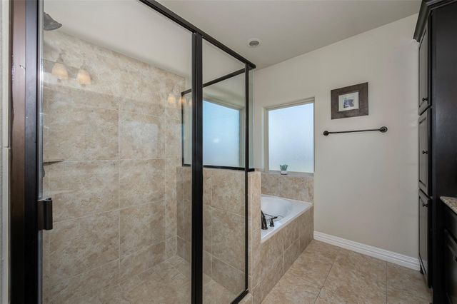 4405 Toddington Lane, College Station, TX 77845