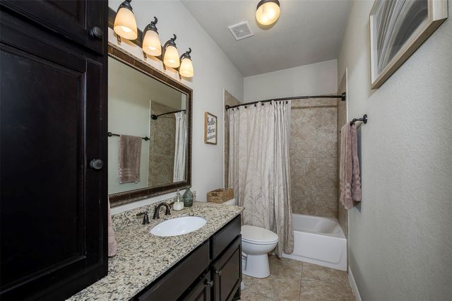 4405 Toddington Lane, College Station, TX 77845