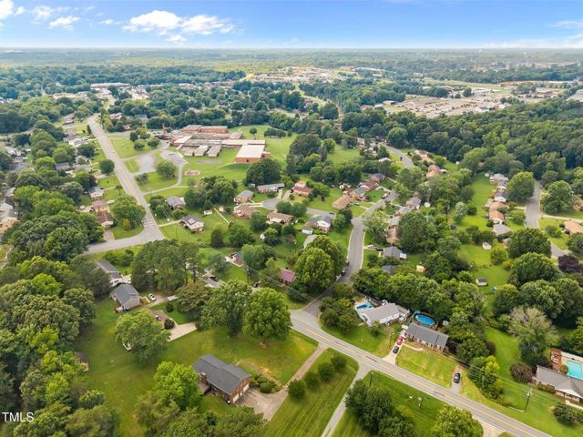 516 Ivey Road, Graham, NC 27253