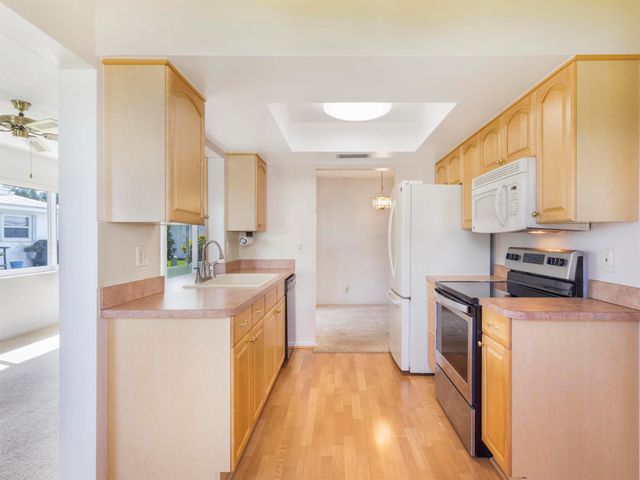 625 SW 21st Circle, Boynton Beach, FL 33426