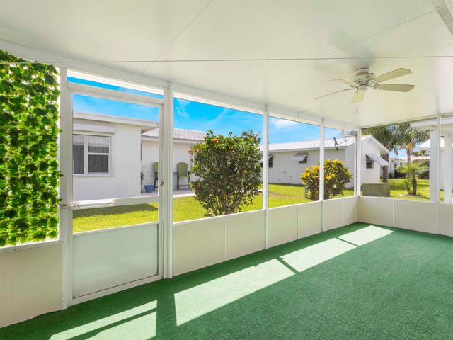 625 SW 21st Circle, Boynton Beach, FL 33426