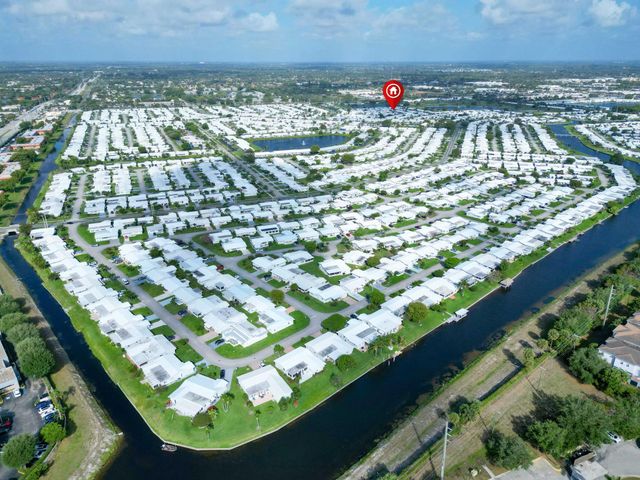 625 SW 21st Circle, Boynton Beach, FL 33426