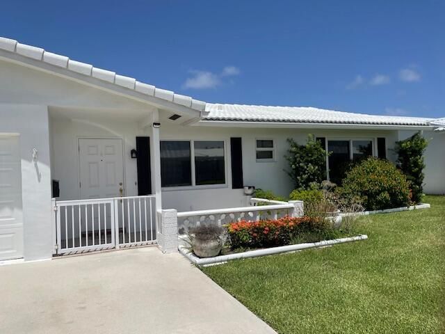 625 SW 21st Circle, Boynton Beach, FL 33426