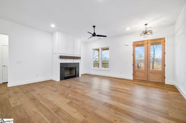 625 Sullens Road, Campobello, SC 29322