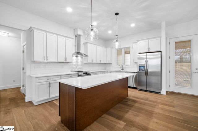 625 Sullens Road, Campobello, SC 29322