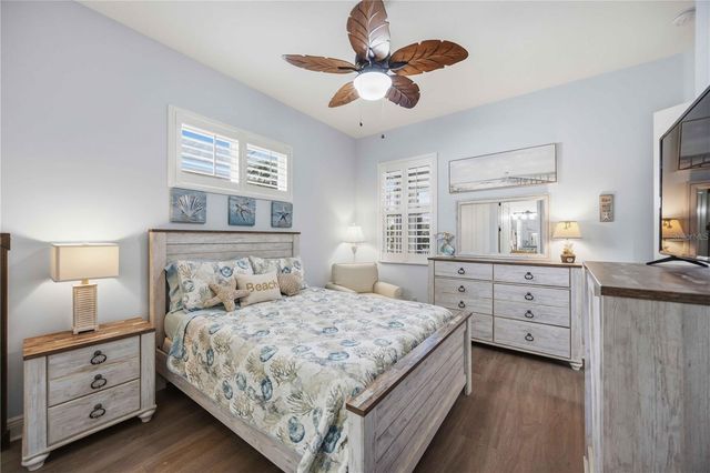 11045 BARNSLEY DRIVE, Venice, FL 34293