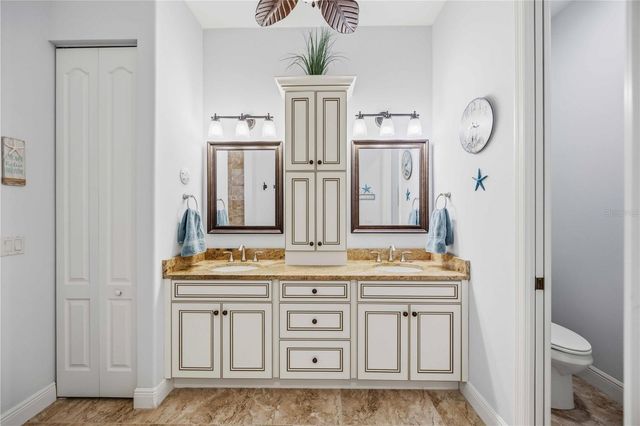 11045 BARNSLEY DRIVE, Venice, FL 34293