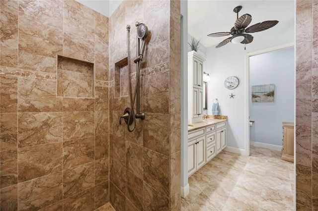 11045 BARNSLEY DRIVE, Venice, FL 34293