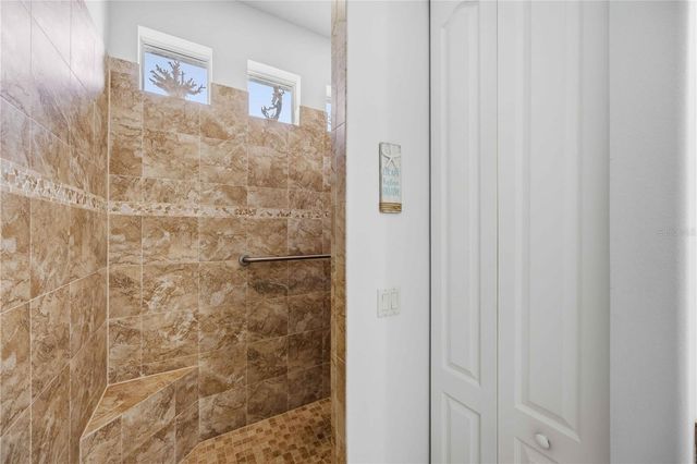11045 BARNSLEY DRIVE, Venice, FL 34293