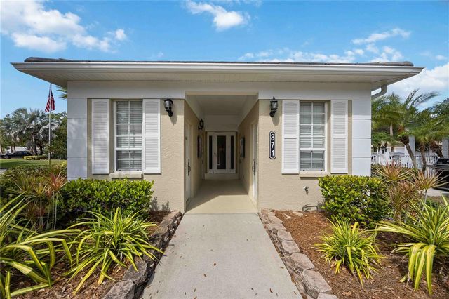 11045 BARNSLEY DRIVE, Venice, FL 34293