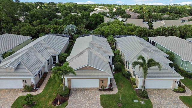 11045 BARNSLEY DRIVE, Venice, FL 34293