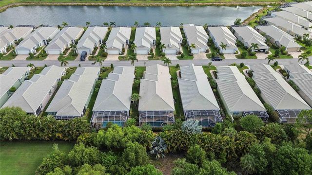 11045 BARNSLEY DRIVE, Venice, FL 34293