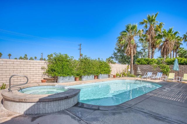 2312 Shannon Way, Palm Springs, CA 92262