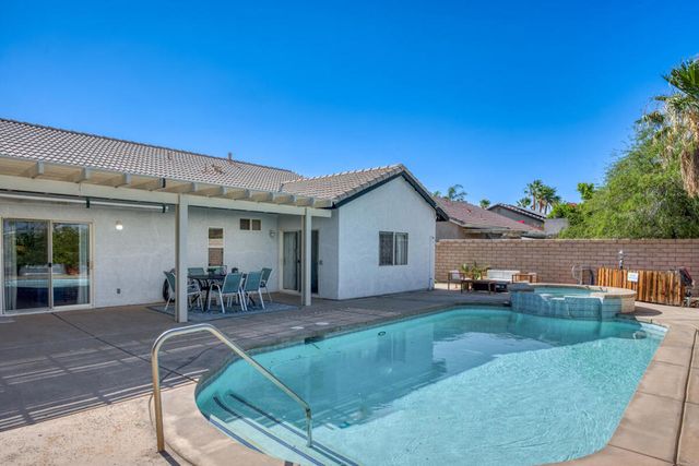 2312 Shannon Way, Palm Springs, CA 92262