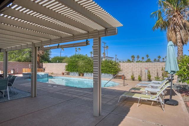 2312 Shannon Way, Palm Springs, CA 92262