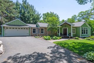20405 Linden Road, Deephaven, MN 55331
