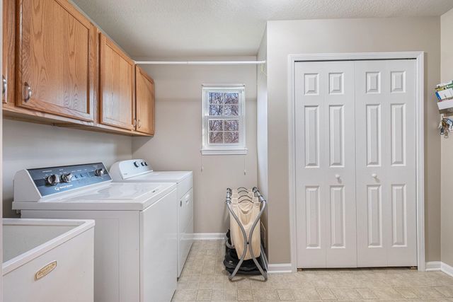 11104 Strathmore Court, Grand Blanc, MI 48439