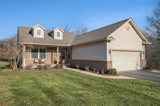 11104 Strathmore Court, Grand Blanc, MI 48439