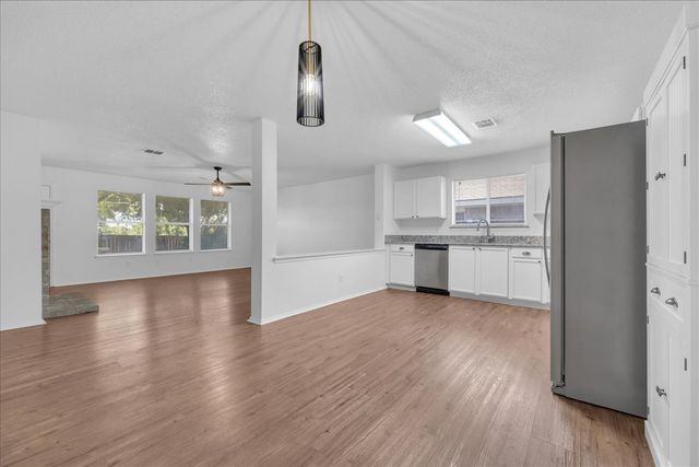 2460 Mallory Lane, Lancaster, TX 75134