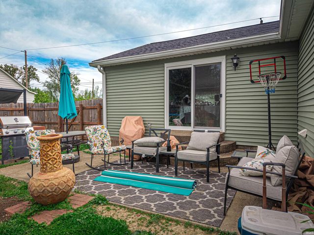 1707 S Bosse Avenue, Evansville, IN 47712