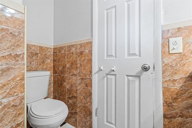 1321 NW 176th Ter, Miami Gardens, FL 33169