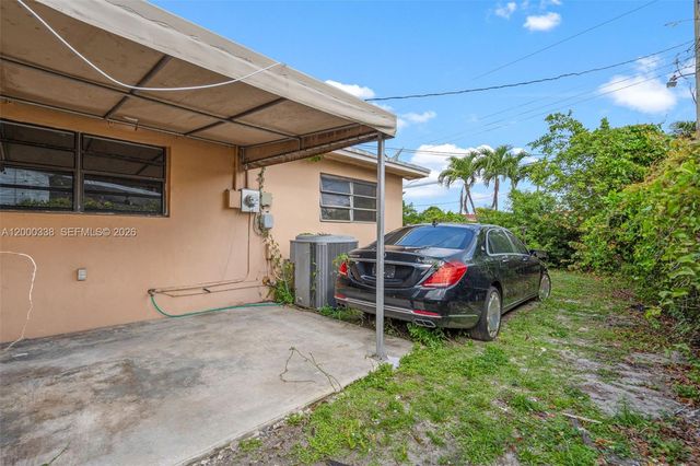 1321 NW 176th Ter, Miami Gardens, FL 33169