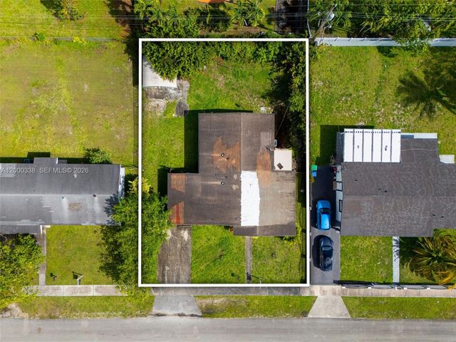 1321 NW 176th Ter, Miami Gardens, FL 33169