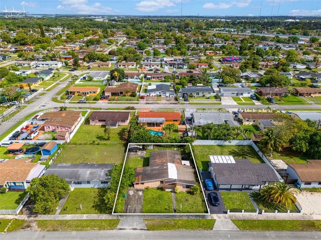 1321 NW 176th Ter, Miami Gardens, FL 33169